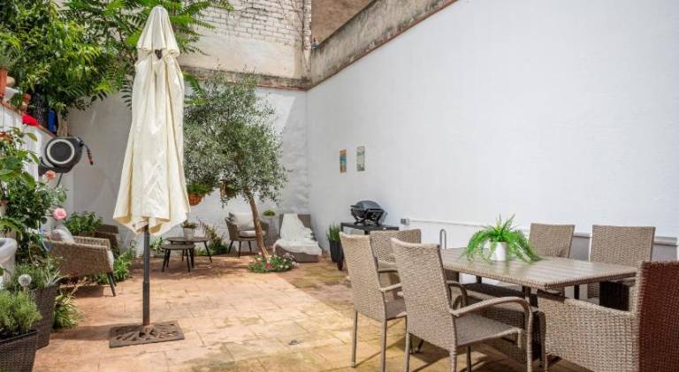 Pleasant holiday apartment | Pets allowed in Girona