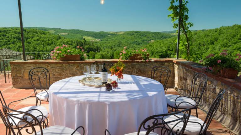 Villa with terrace, garden & private pool — photo 4