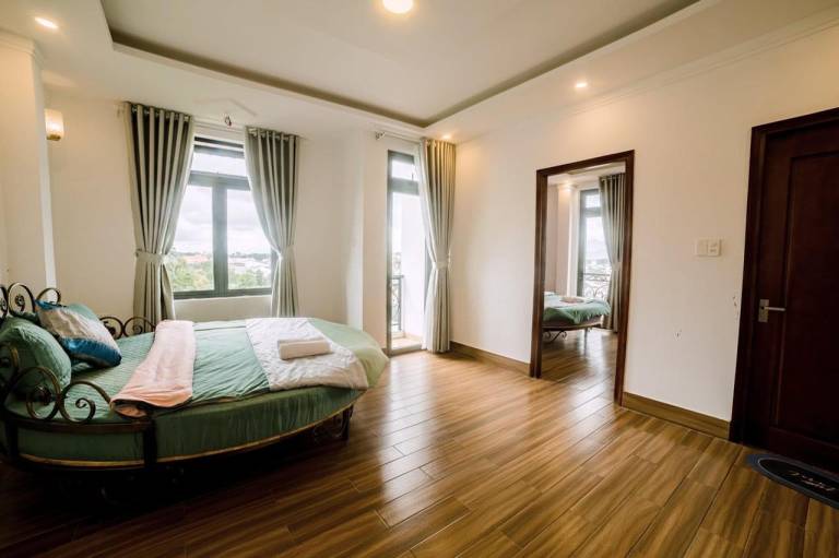 Deluxe 2 Giường Super King 303 in Da Lat