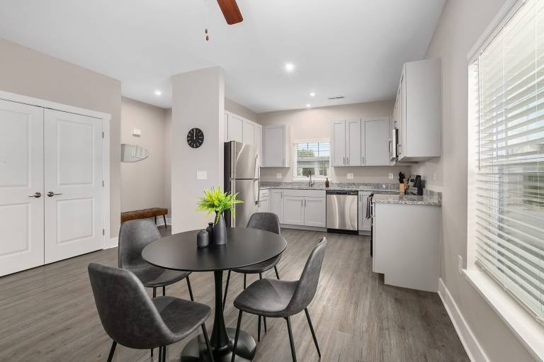 Family-oriented charming holiday apartment with BBQ & yard | Good for workation | Dogs allowed — photo 2