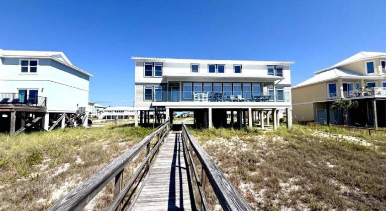 Vacation home | Beach nearby | Dogs allowed — photo 5