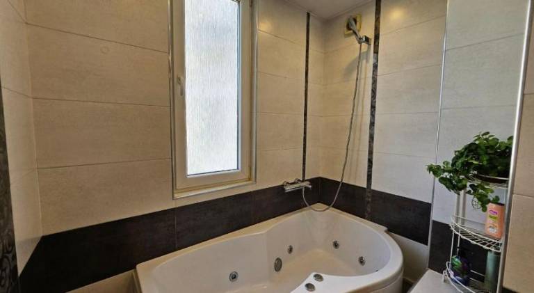 Rental apartment with hot tub | Near Russian Church | Pets are welcome — photo 3