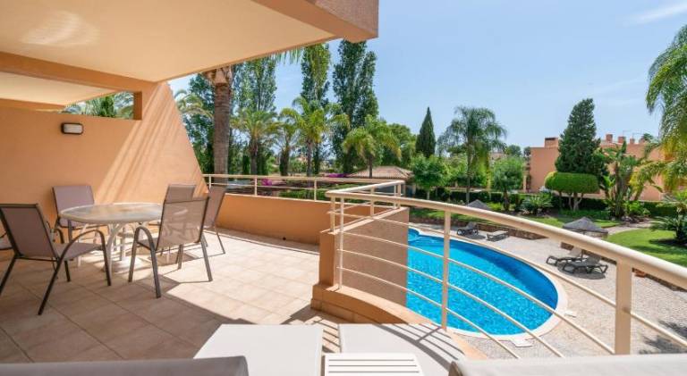 Fully equipped holiday apartment with private pool, yard & terrace | Pet-friendly — photo 5