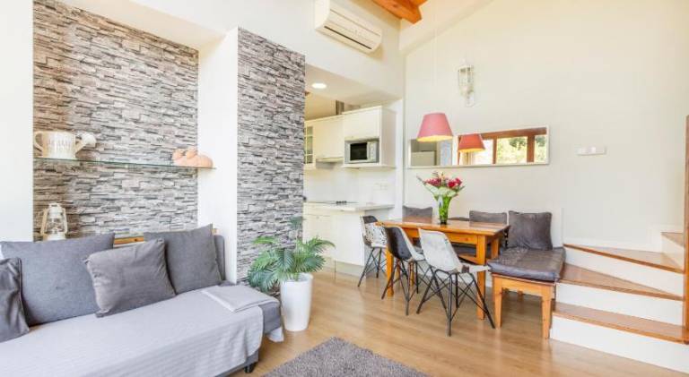 Fully equipped lovely villa with garden, pool & BBQ | Suitable for remote work | Pet-friendly — photo 5