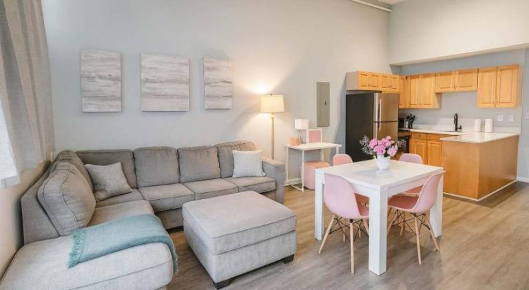 Rental apartment with 1 room for 3 persons in Cleveland, OH