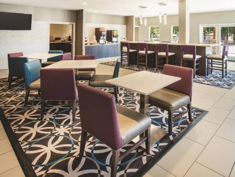 Cielo Hotel Bishop-Mammoth, an Ascend Collection Hotel — photo 3