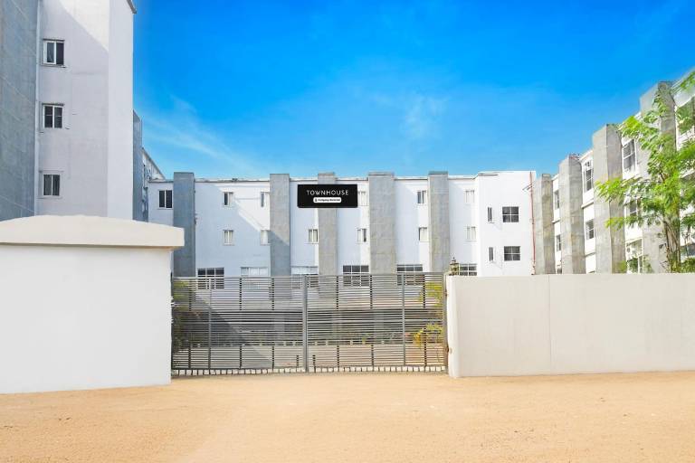 Super Townhouse Mancheswar Industrial Estate in Bhubaneshwar