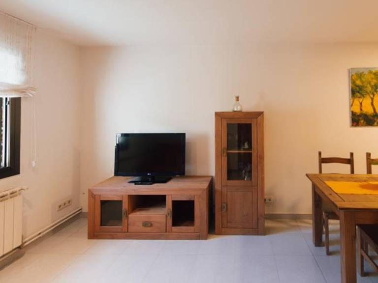 Apartment with barbecue & pool — photo 5