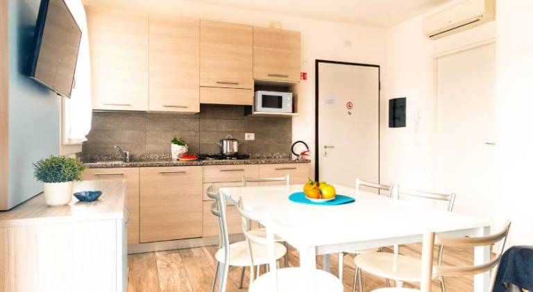 Fully equipped holiday apartment with pool & patio | Pets are welcome — photo 4
