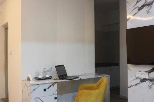 Niharika Heights Luxury Hotel — photo 3