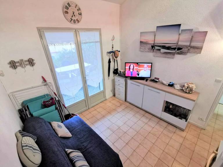 House with 2 rooms for 5 persons — photo 5