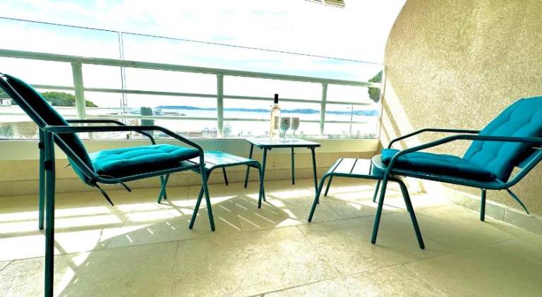 Holiday apartment with terrace — photo 4
