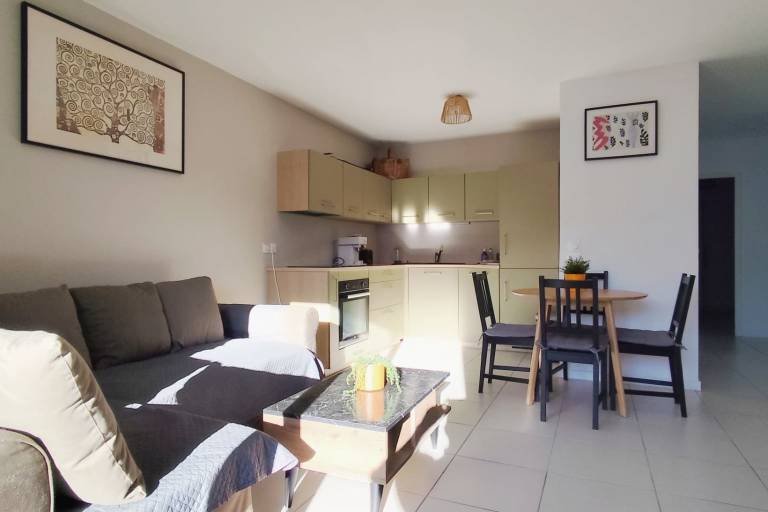 Family-oriented apartment with terrace | Pet-friendly — photo 3