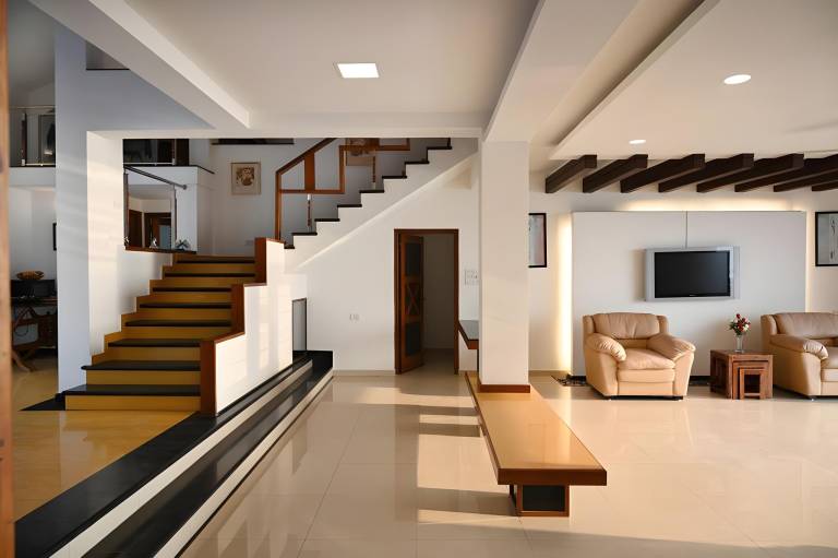 Villa with 6 rooms for 16 persons — photo 2