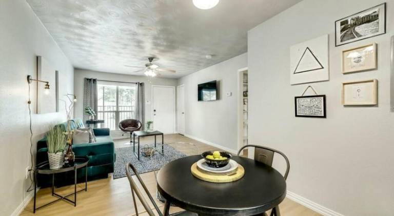 Holiday apartment with pool — photo 3