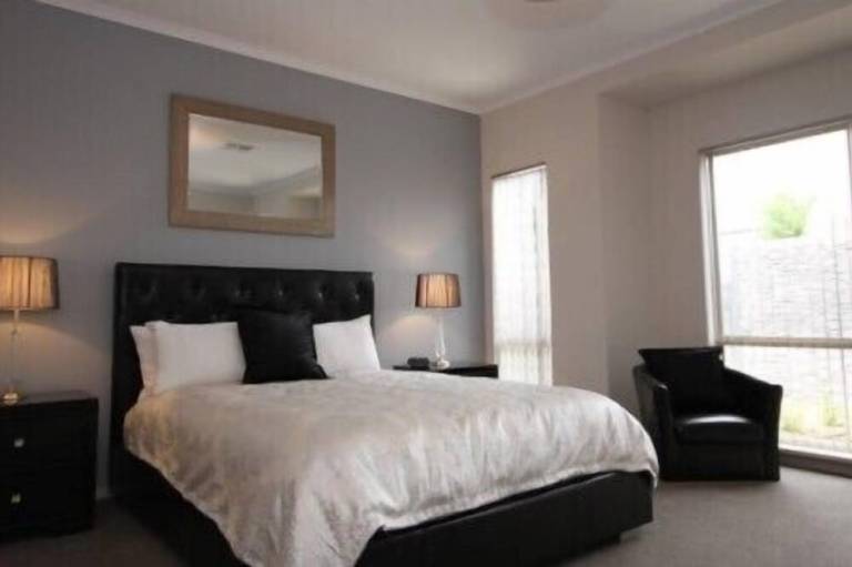Hus McLaren Vale