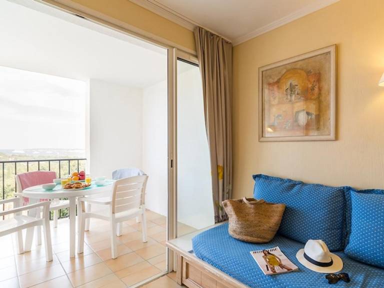 Child-friendly wonderful rental apartment with pool | Dogs allowed — photo 4