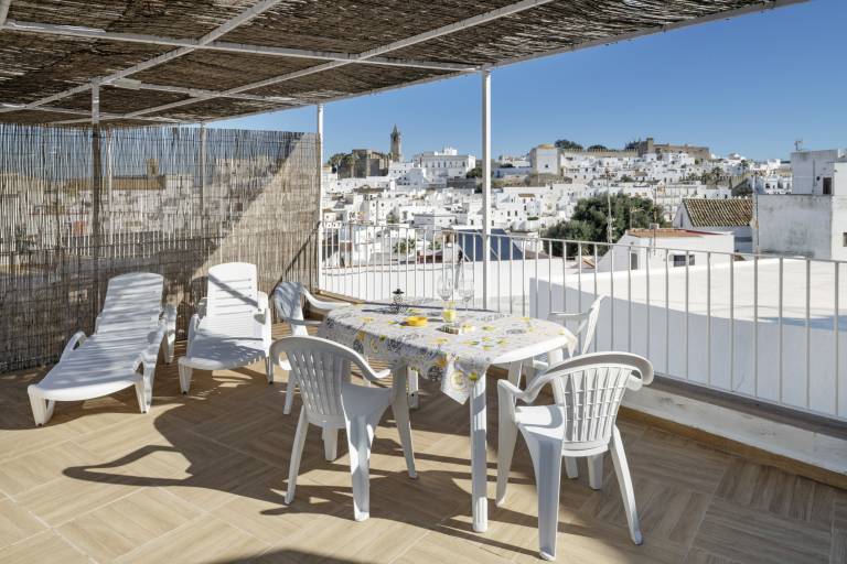 Vacation home with fast internet & patio | City view in Vejer de la Frontera