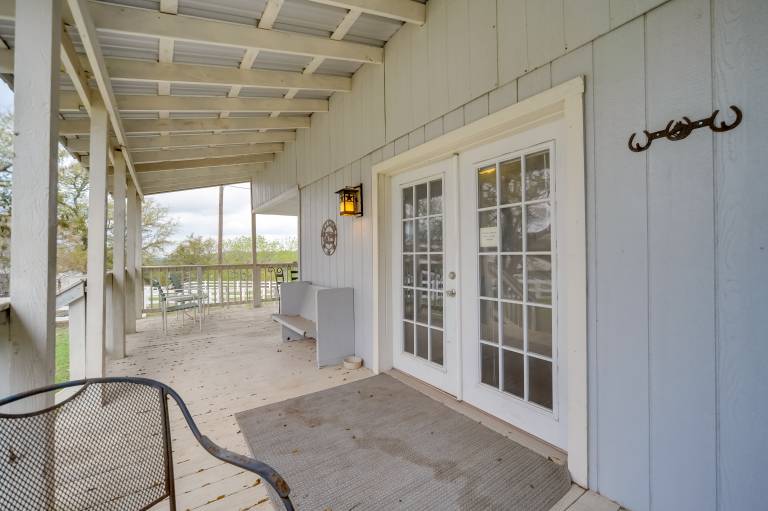 Vacation Rental in Kerrville: Pets Welcome! — photo 2