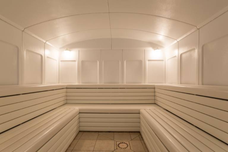 Rental apartment with sauna in Les Belleville