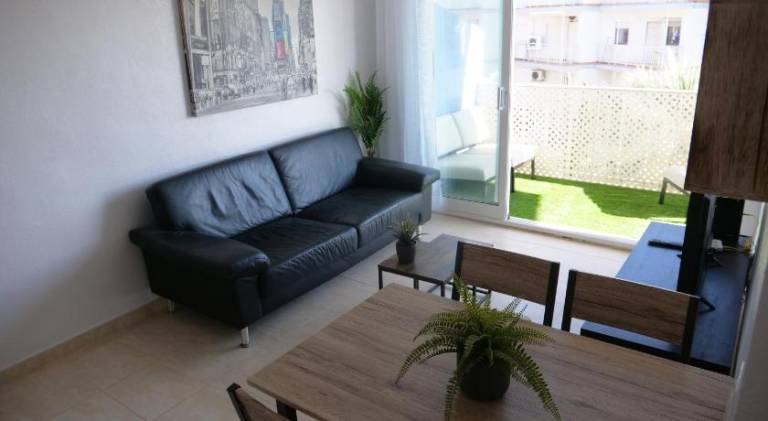 Holiday apartment with terrace | Next to the beach | Dogs allowed — photo 2