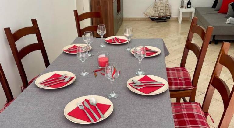 Holiday apartment with 2 rooms for 6 persons — photo 3