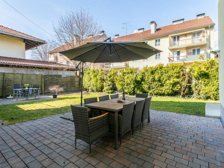 Apartment with terrace — photo 5