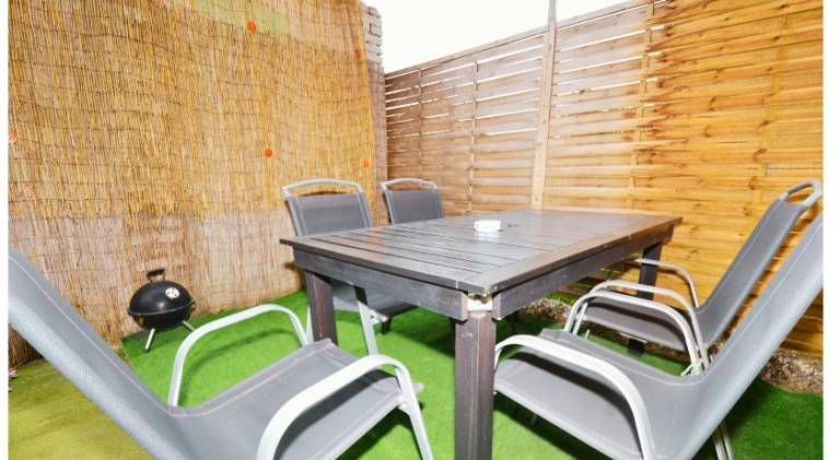 Apartment with 2 rooms for 5 persons — photo 3