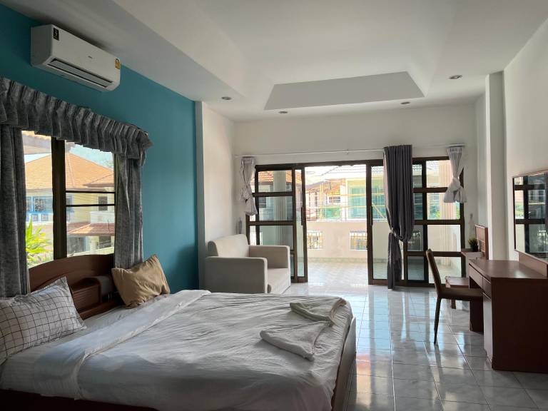 Jomtien beach 800M, orange villa, 5BR, BBQ, SNOOKER — photo 2