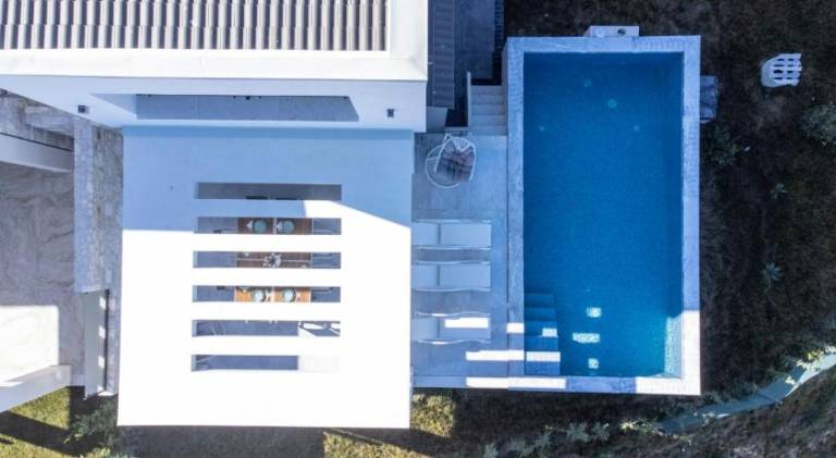 Fully equipped villa with patio, barbeque & garden | Pets allowed in Sithonia