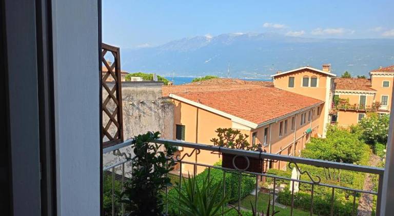 House with 2 rooms for 4 persons in Gargnano