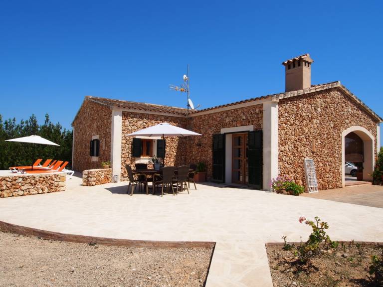 Fully equipped wonderful house with private pool, terrace & grill | Pet-friendly — photo 4