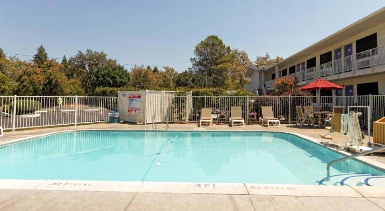 Motel 6 Chico, CA — photo 5