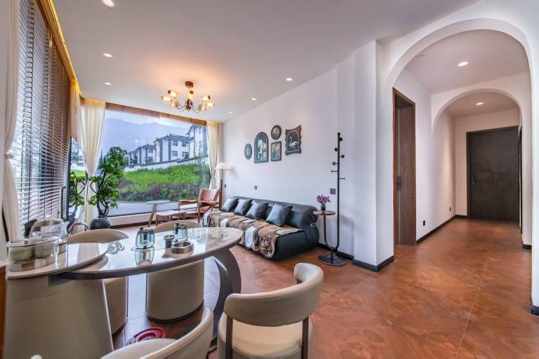 Villa with 5 rooms for 12 persons — photo 3