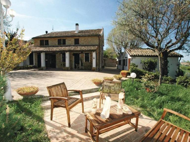Holiday apartment with pool, terrace & garden | Nature view — photo 3