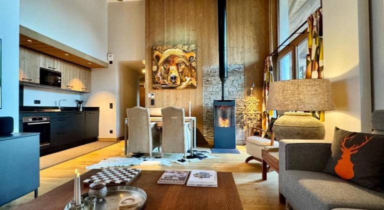 Holiday apartment with pool & hot tub in Combloux