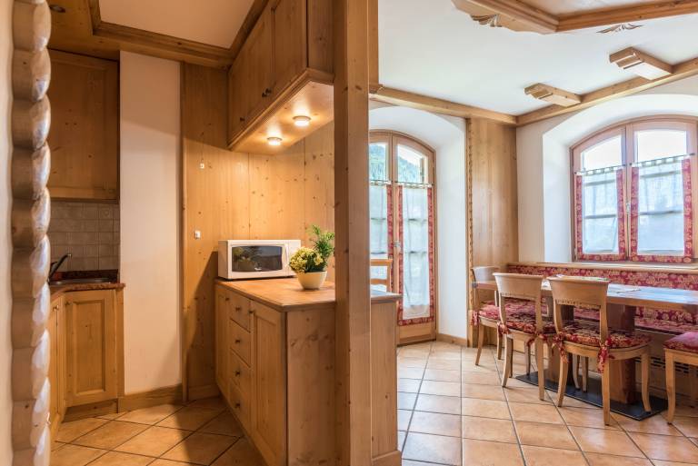 Holiday apartment with yard & BBQ | Mountain view — photo 3