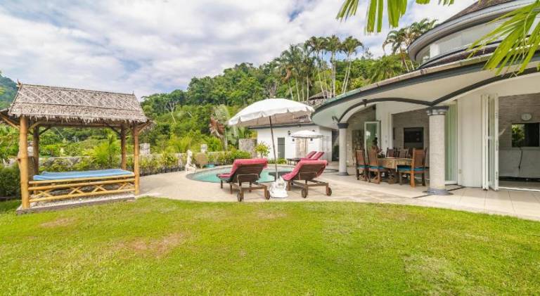 Luxurious & Quiet Pool Villa Orchid — photo 2