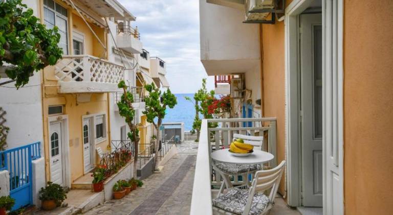 Beautiful holiday apartment with patio & barbeque | Next to the beach | Pets are welcome — photo 3