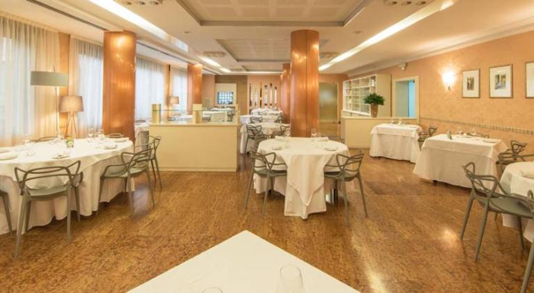 Ristorante Hotel Lucia - 100 mt dal mare — photo 3
