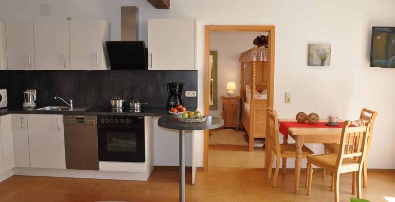 Apartment with terrace, garden & grill | Garden view — photo 4