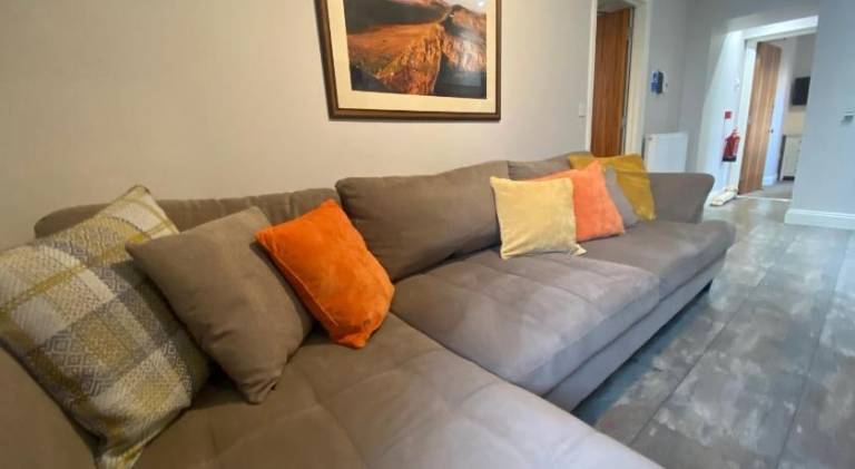 Apartment with 2 rooms for 3 persons in Brampton