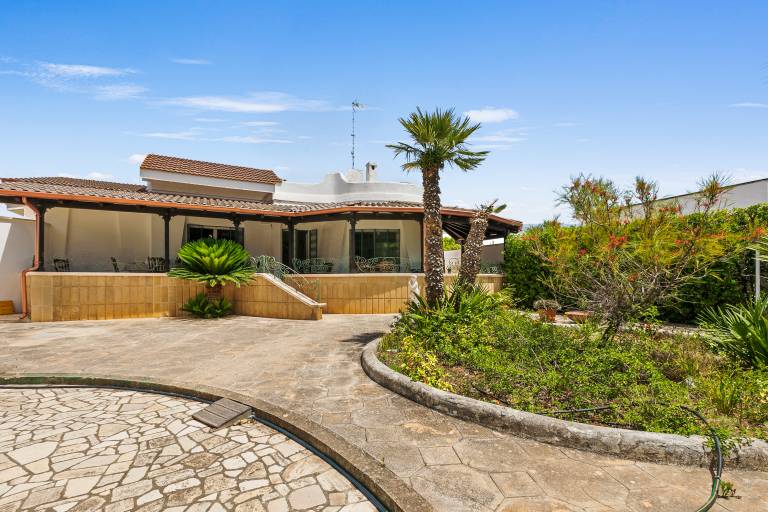 Fully equipped spacious house with barbeque & yard | Beach nearby | Pets are welcome — photo 5