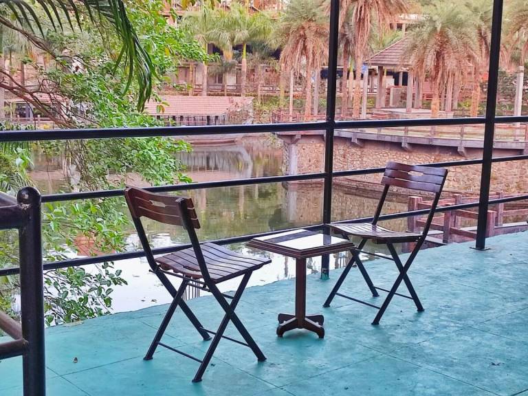House with BBQ, pool & yard | Suitable for remote work | Pets are welcome — photo 4