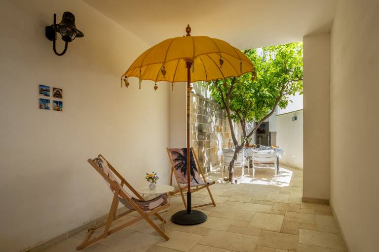 Apartment 'Dimora Egilò - Violet' with Private Terrace, Wi-Fi and Air Conditioning — photo 3
