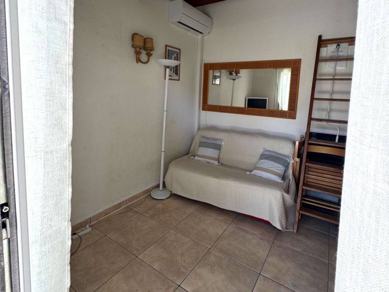 Vacation home with pool | Pet-friendly — photo 2