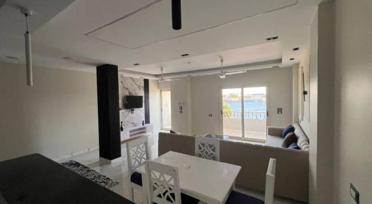 Nice holiday apartment with patio, barbeque & hot tub | Perfect for remote work | Pets allowed — photo 4