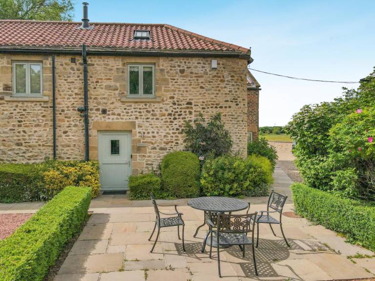 1 Bed in Crakehall oc o30357