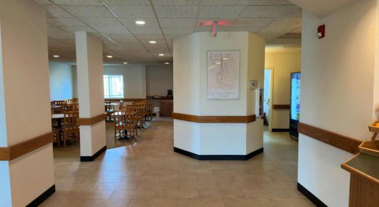 Peppermill Empress Inn — photo 4