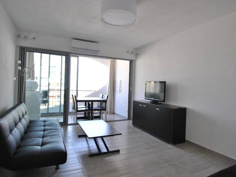 Rental apartment with patio | Beach nearby | Perfect for remote work | Pets allowed — photo 2